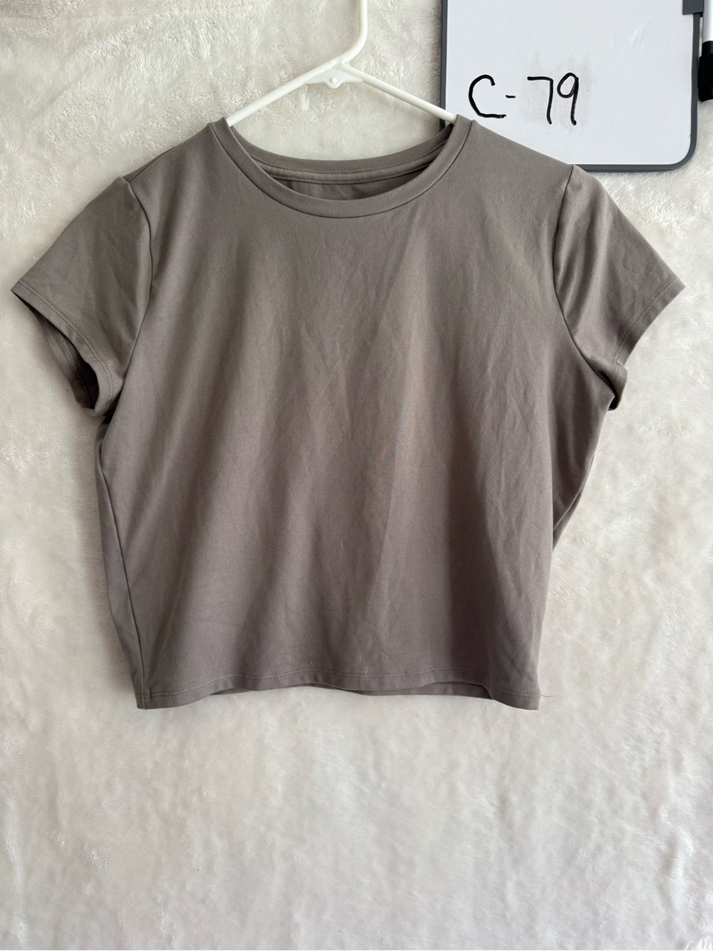 Hollister Short Sleeve Crewneck Tee in Taupe